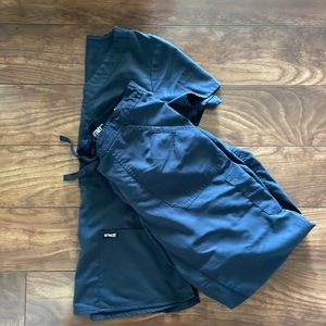 Small Greys Anatomy dark grey scrubs